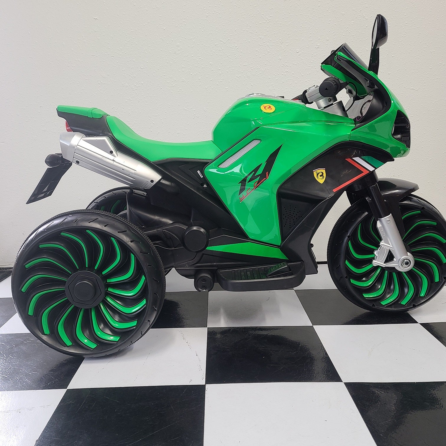 R1 KIDS MOTORCYCLE 12 VOLTS