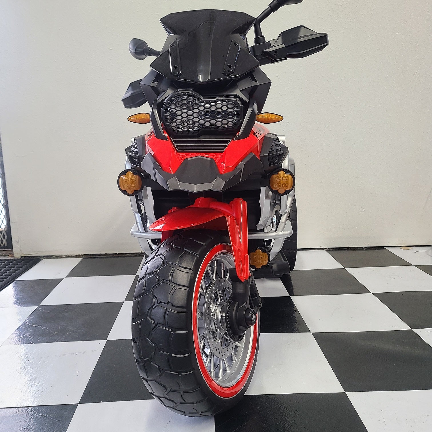 R1250 KIDS 12VOLT MOTORCYCLE TRIKE