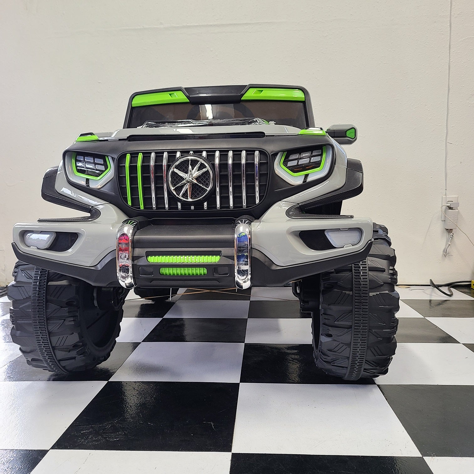 G500 SPORTS KIDS 12 VOLT RIDE ON
